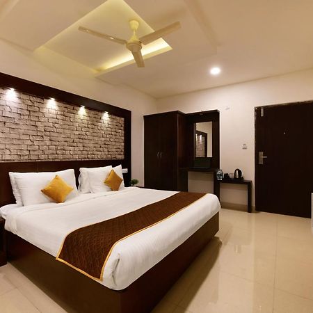 Hotel Bv Colours By Rivido, Begur Main Road Bangalore Exterior photo